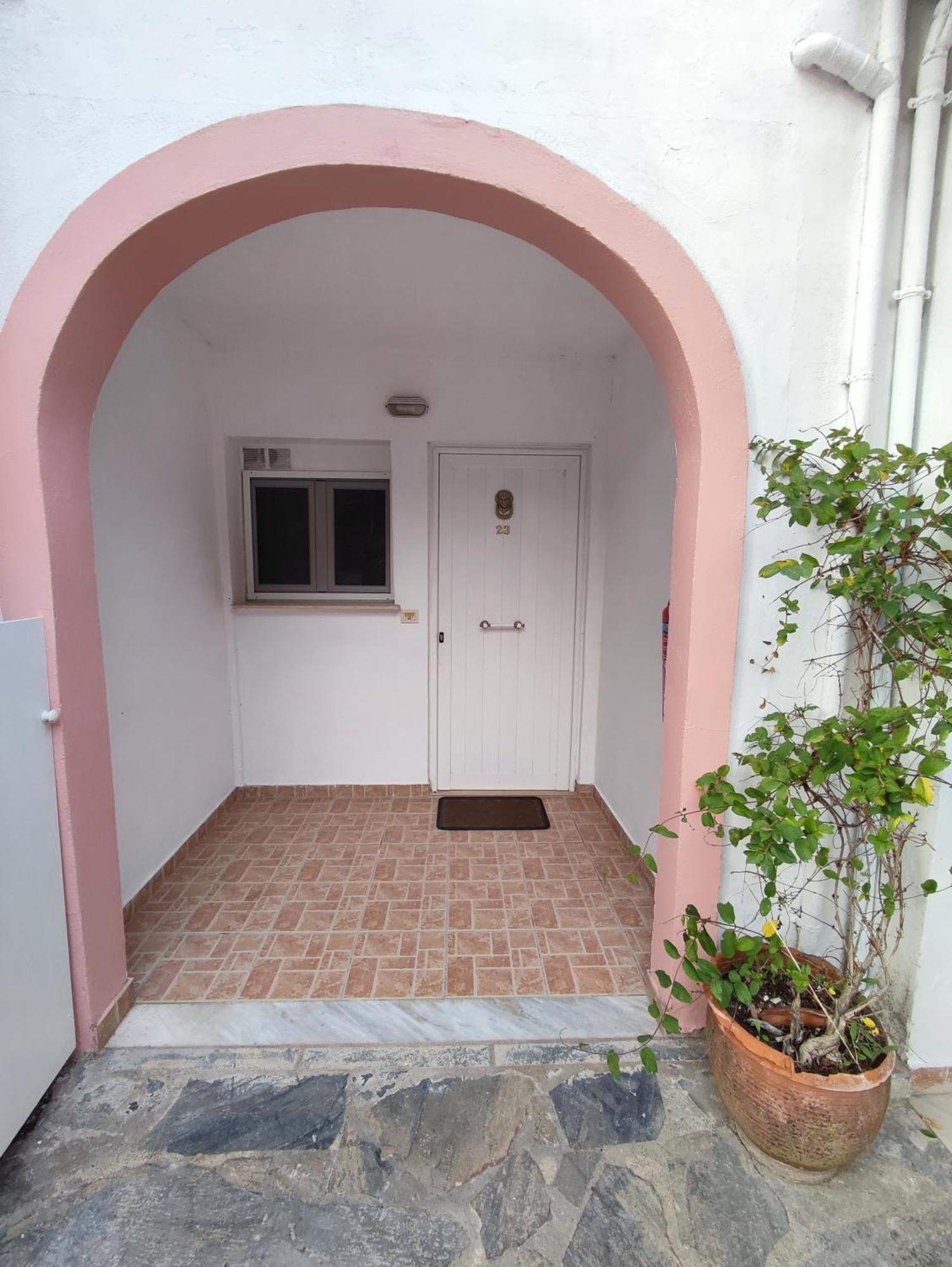 Villa Avra Dassiá Exteriér fotografie