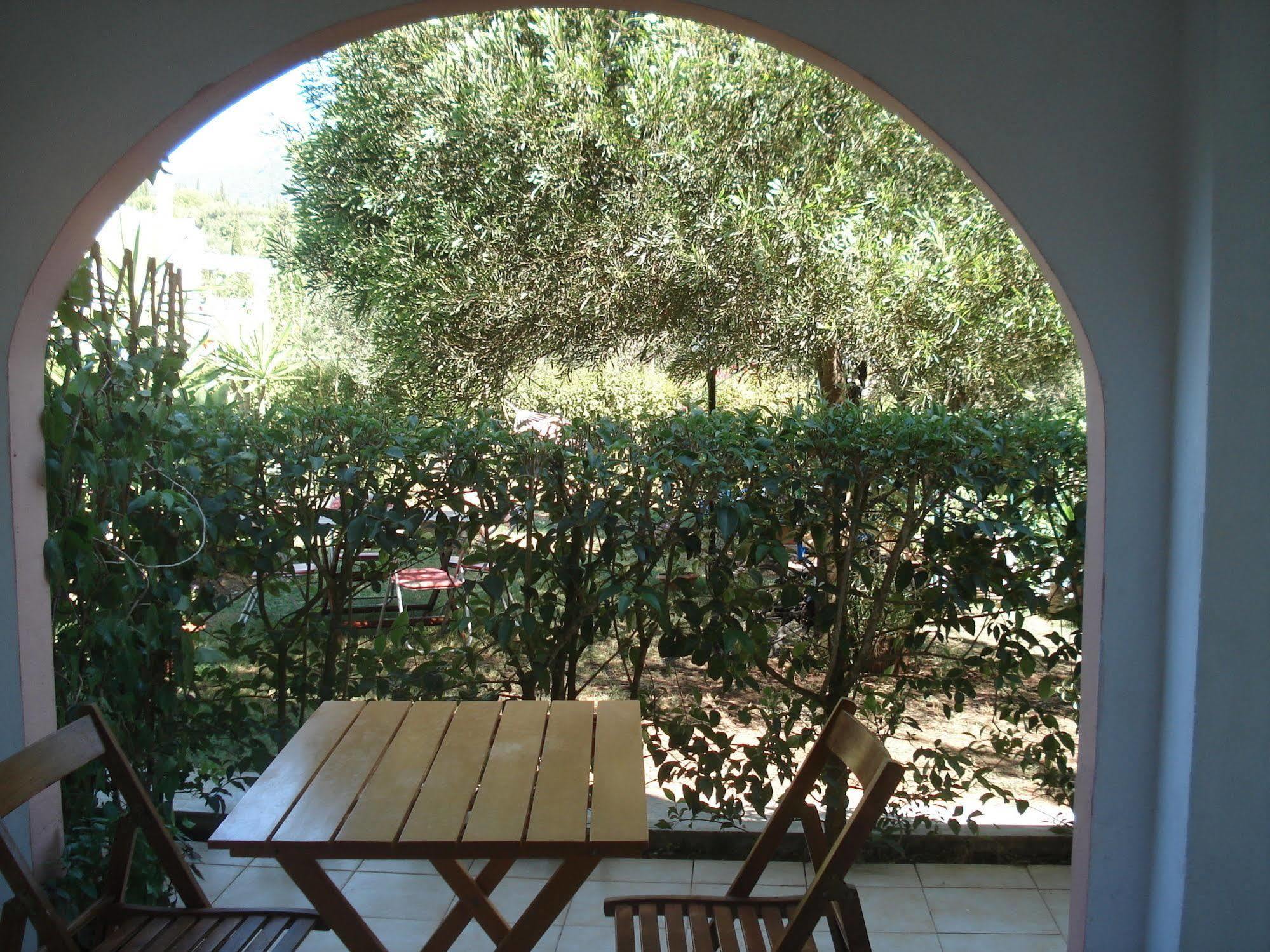 Villa Avra Dassiá Exteriér fotografie