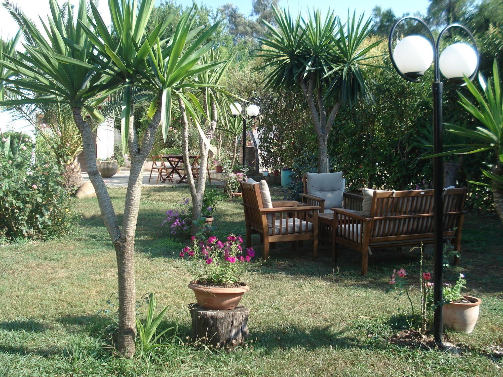 Villa Avra Dassiá Exteriér fotografie